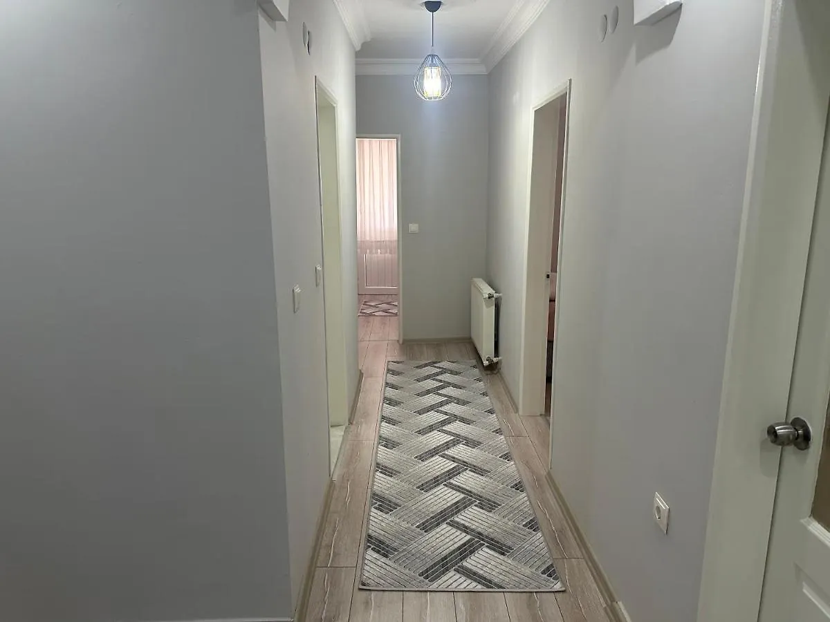 Kusadasi'Nda Sahile 200 Metre